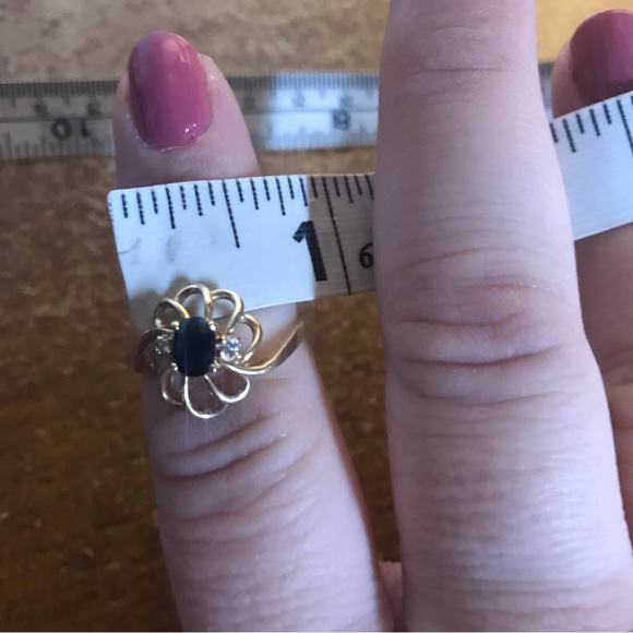 10K SOLID YELLOW GOLD SAPPHIRE AND DIAMOND RING (7)